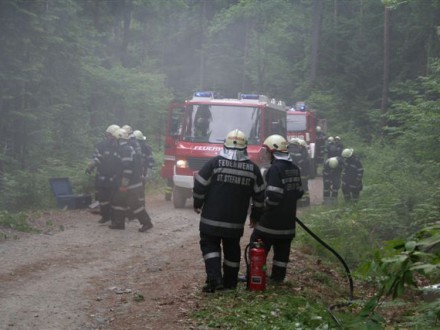Vorschaubild 29 vom Album Spektakuläre Übung des Grünen Kreuzes mit der Feuerwehr St. Stefan ob Stainz