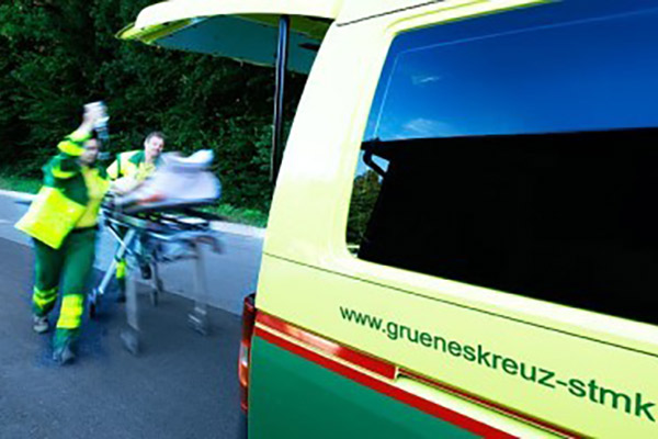 Symbolfoto zum Artikel: Mopedunfall direkt vor der Vereinszentrale des Grünen Kreuz Steiermark