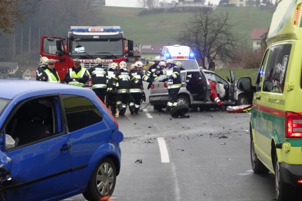 Symbolfoto zum Artikel: Verkehrsunfall in Wies am 17.11.2017